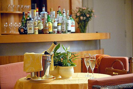 Ambasciatori Place Hotel 4*